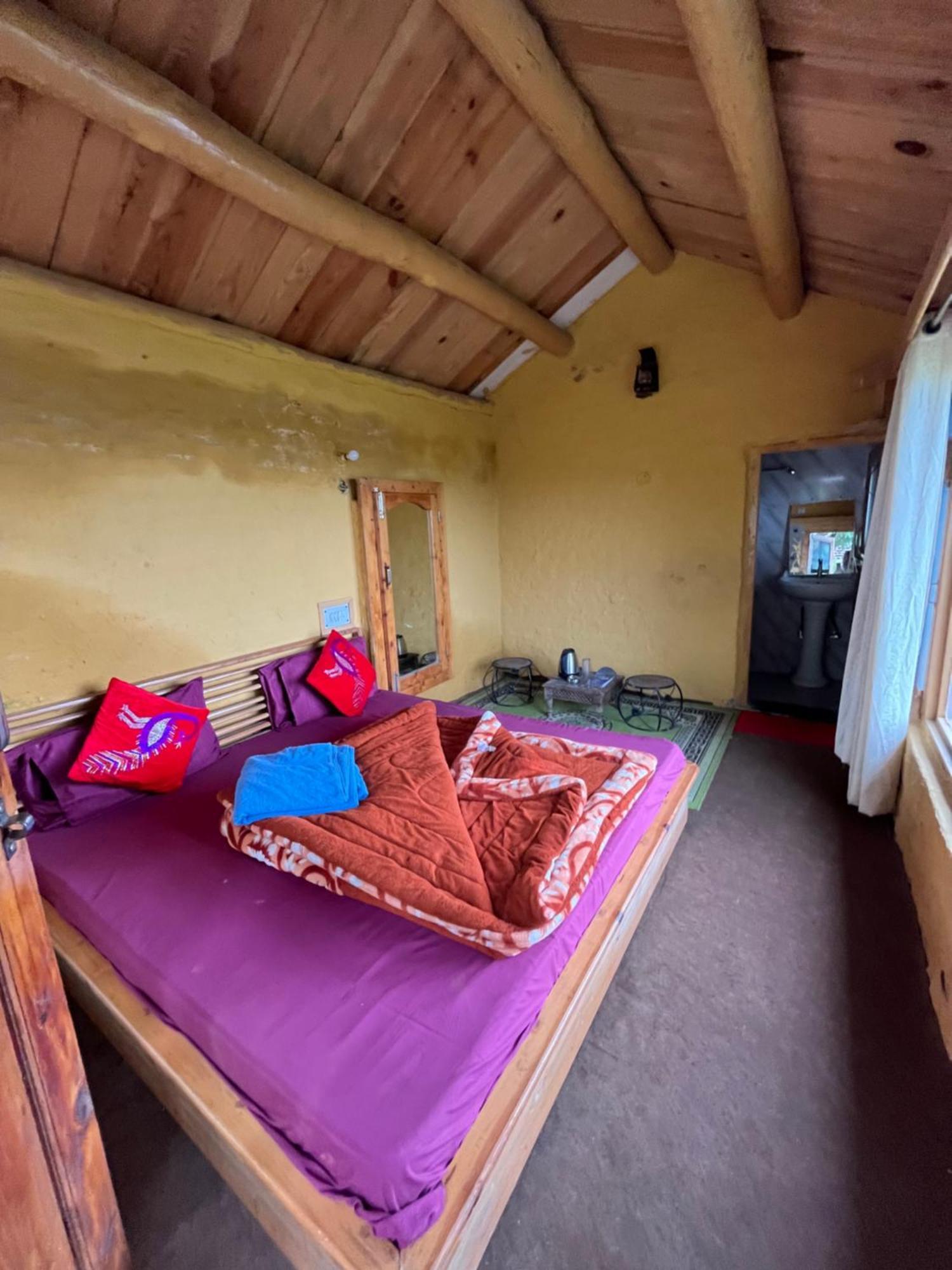 Apple Garden Cottages And Restaurant Дханолти Экстерьер фото